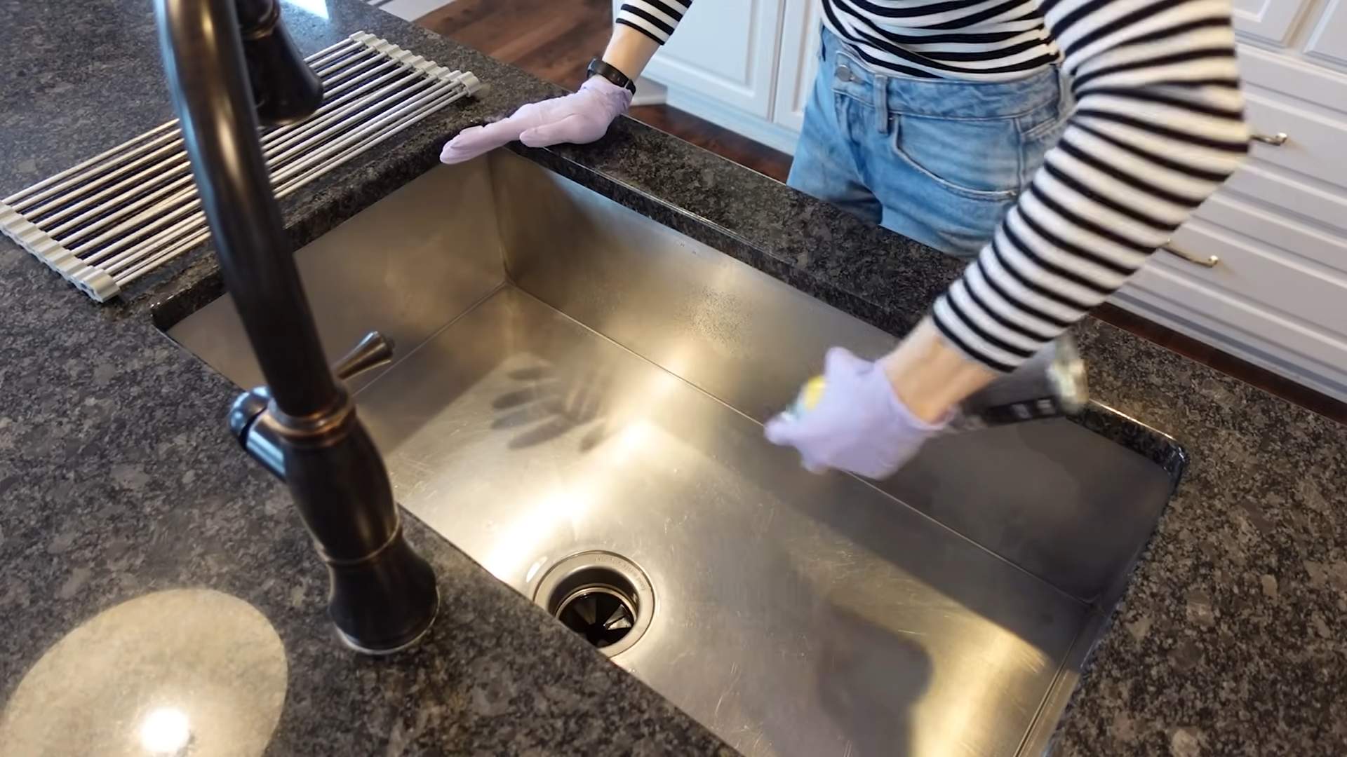 Stainless steel sink cleaning
