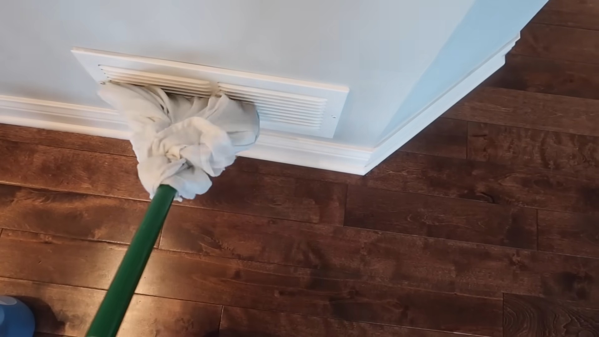 DIY furniture polish